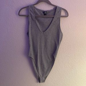 Gray v-neck tank top bodysuit